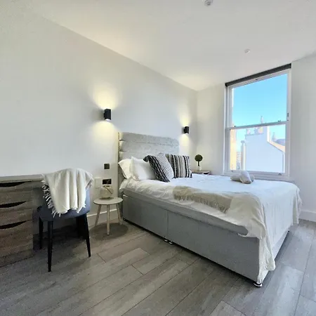 Sleek Stylish 1 Bedroom Leeds City Apartment Exterior photo