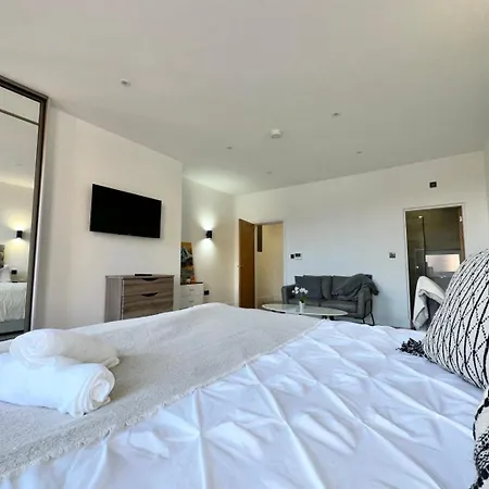 Sleek Stylish 1 Bedroom Leeds City Apartment Exterior photo