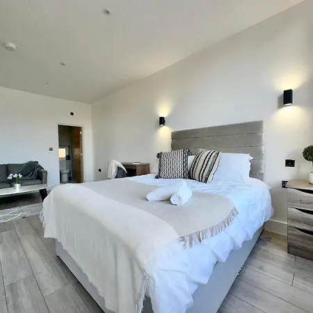 Sleek Stylish 1 Bedroom Leeds City Apartment Exterior photo