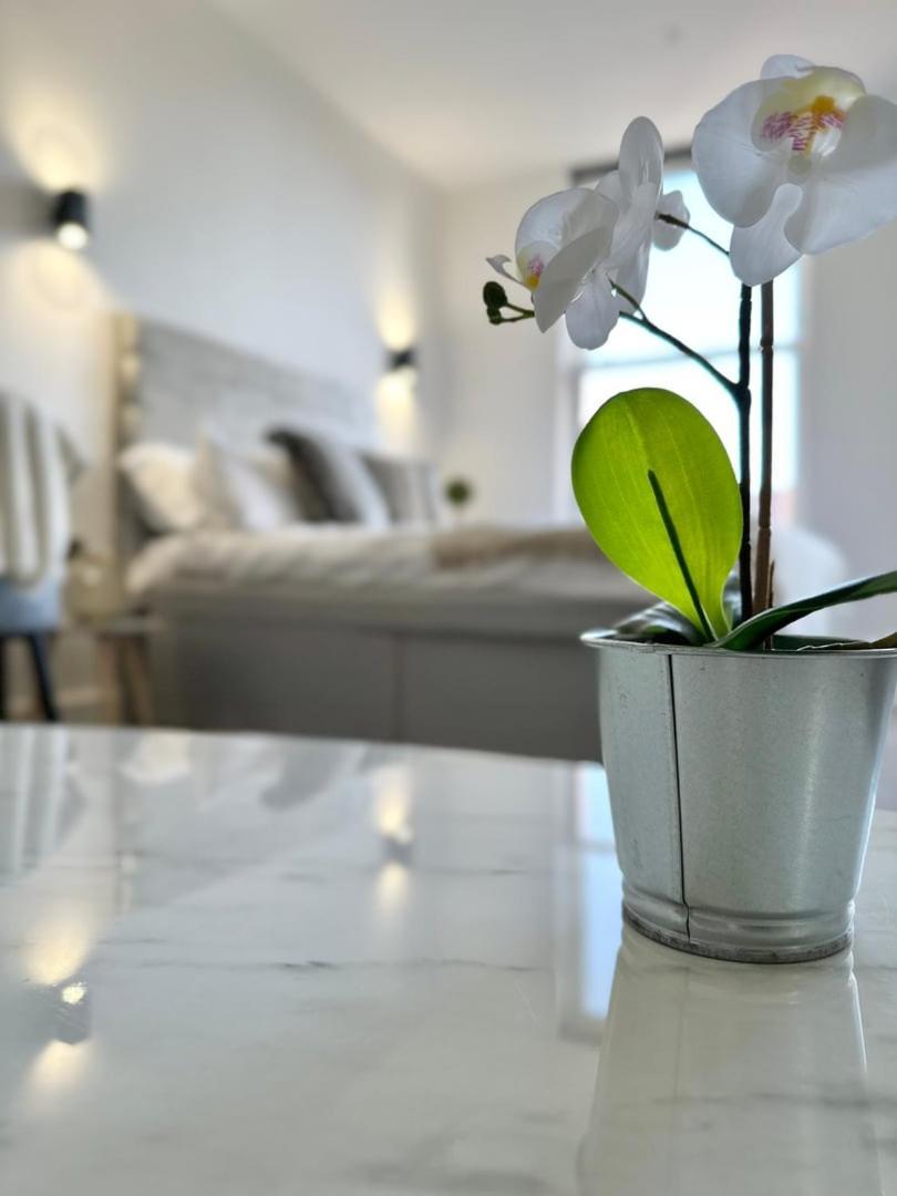 Apartment Sleek Stylish 1 Bedroom Leeds